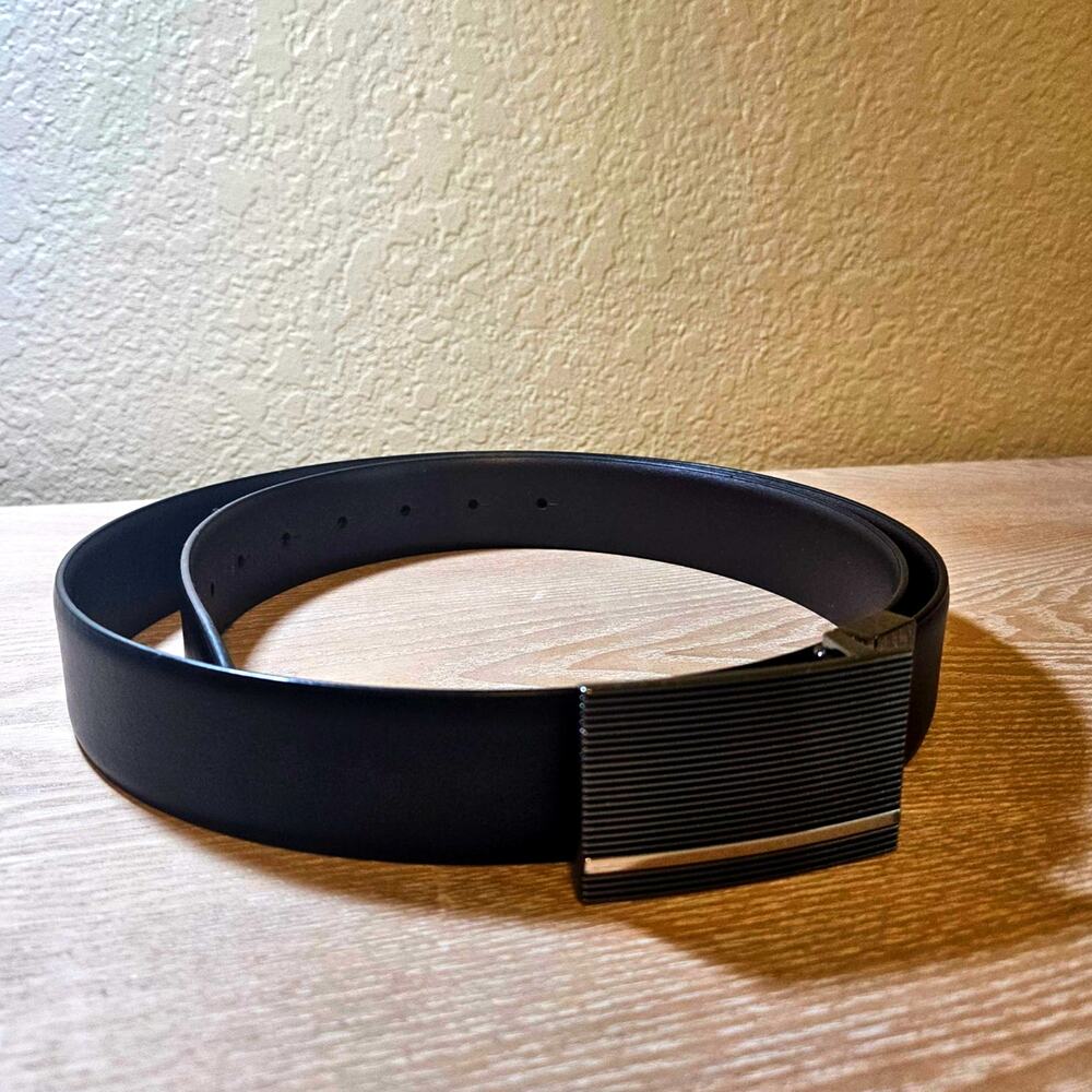 Perry Ellis Men's Portfolio Reversible Black/Brown Leather Belt, 40